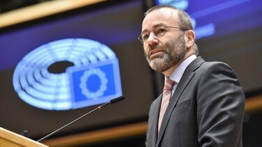 Βέμπερ: H Oυκρανία χρειάζεται πυρομαχικά το συντομότερο δυνατόν