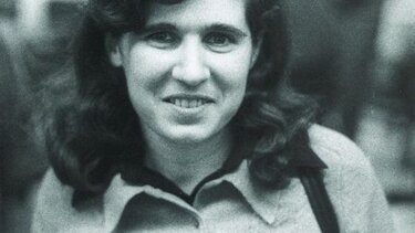 Η πρώτη εκλεγμένη καθηγήτρια σε Μαθηματικό Τμήμα!