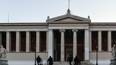 Πανελλαδικές 2023: Ποια τμήματα τραβούν την… ανηφόρα – Πόσοι υποψήφιοι θα μείνουν εκτός ΑΕΙ