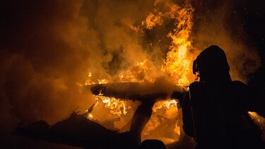 Σημαντικές υλικές ζημιές στα μηχανήματα οδοποιίας που έπιασαν φωτιά