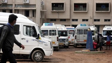 Τριάντα πέντε νεκροί από κατάρρευση πατώματος σε ινδουιστικό ναό