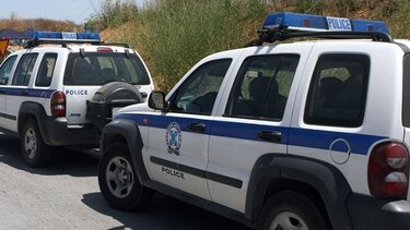 Συνελήφθησαν τέσσερα άτομα για παράνομη μεταφορά αλλοδαπών