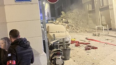 Κατέρρευσε και δεύτερο κτίριο στη Μασσαλία: Εγκλωβισμένοι στα συντρίμμια