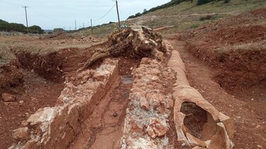 Οι εργασίες για τον ΒΟΑΚ "έφεραν στο φως" τον αρχαίο αγωγό μεταφοράς νερού!