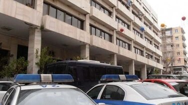 Πάτρα: Παρέα 13χρονων βρήκε πορτοφόλι με 700 ευρώ και το παρέδωσε!