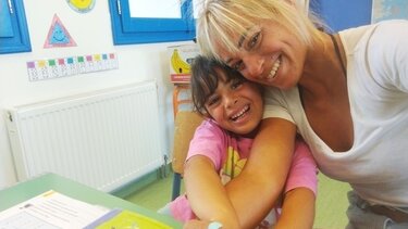 Κ. Βανταράκη: Έχει την κόρη της μοναδική μαθήτρια στο δημοτικό όπου διδάσκει!