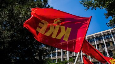 ΚΚΕ: "Ψαλιδοχέρης ο Κατρούγκαλος"