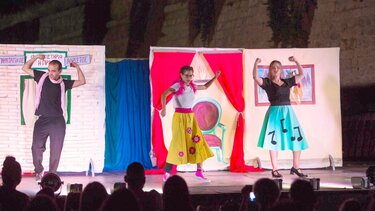 Η κυρία Σιντορέ, ένα φανταστικό ταξίδι γραμματικής και ορθογραφίας