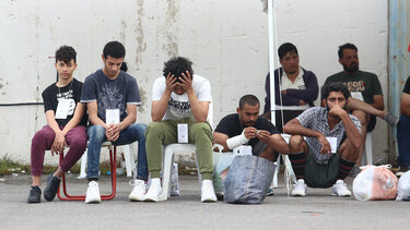 Εσύ πόσο ντρέπεσαι για την χώρα σου;