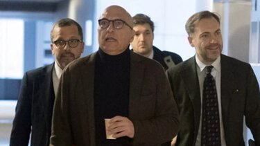 Qatar Gate: Eλεύθερος υπό όρους ο ευρωβουλευτής Αντρέα Κοτσολίνο