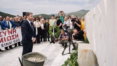 Ανδρουλάκης: "Έχουμε χρέος να διεκδικήσουμε τις γερμανικές επανορθώσεις"