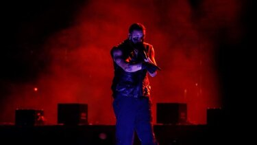 O Drake έγραψε το πρώτο του βιβλίο ποίησης