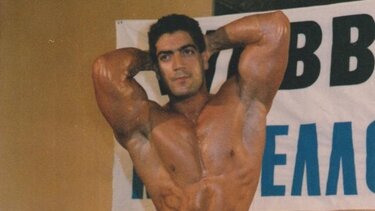 Στο κατώφλι της Βουλής ο Κρητικός body builder