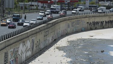 Τραγωδία στον Κηφισό: Νεκρός ο άνδρας που έπεσε στο ποτάμι