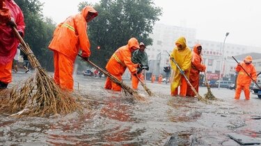 Ένας νεκρός και δύο αγνοούμενοι στη βόρεια Κίνα εξαιτίας πλημμυρών