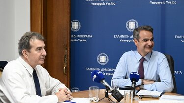 Μητσοτάκης: Ίσως κι εντός της ημέρας η απόφαση για μικτά πληρώματα στο ΕΚΑΒ