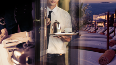 Ψηφιακή Κάρτα Εργασίας: Αύξηση υπερωριών στην εστίαση αλλά και νέα τρικ από μερίδα εργοδοτών