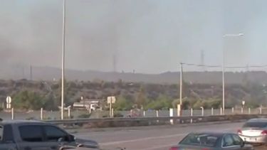 Φωτιά στο Λουτράκι: Ολονύχτια μάχη να κρατηθεί το μέτωπο μακριά από τα διυλιστήρια