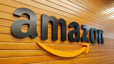 Η Amazon στρέφεται εναντίον των υπαλλήλων που μένουν μακριά από το γραφείο