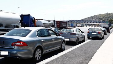 Πυρκαγιά σε βυτιοφόρο: Σε εξέλιξη διαδικασία μετάγγισης του υγραερίου