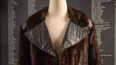 Μινκ παλτό του Έλβις Πρίσλεϊ πωλήθηκε έναντι 163.000 δολαρίων