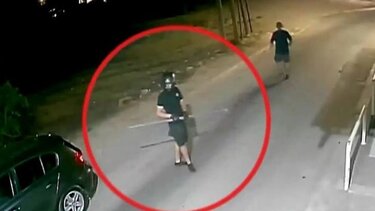 Νέα Φιλαδέλφεια: Το βίντεο "πρόδωσε" τον οπαδό για τον οποίο εκδόθηκε ένταλμα σύλληψης