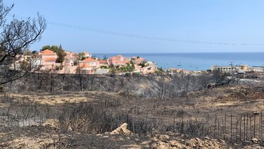 Ρόδος: Ενίσχυση 587.200 ευρώ για την αποκατάσταση υποδομών σε πυρόπληκτους οικισμούς