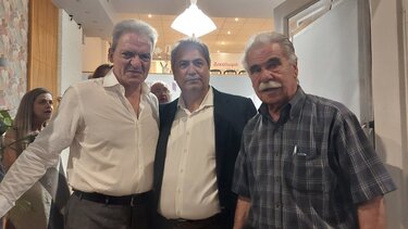 Ξεχωριστή παρουσία στα εγκαίνια του εκλογικού κέντρου του Αλ. Καλοκαιρινού