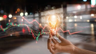 Ένα στα είκοσι ελληνικά νοικοκυριά διεκδικεί ένταξη στα προγράμματα «Εξοικονομώ» και «Αλλάζω θερμοσίφωνα»