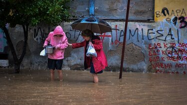 Σάκης Αρναούτογλου: Δεν θυμάμαι ποτέ ξανά τέτοιο, 30 φορές πάνω από τον μέσο όρο η βροχή 