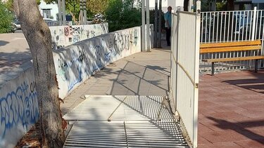 Διαμαρτυρία για την κατάσταση παιδικής χαράς στο κέντρο του Ηρακλείου- Φωτογραφίες