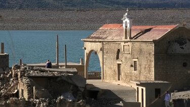 Το ντοκιμαντέρ “Σφενδύλι: Όταν σε ξεριζώνει το νερό” ταξιδεύει στα Χανιά