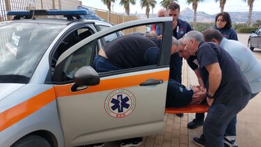 Εκπαίδευση σε νέες τεχνικές για 60 γιατρούς και διασώστες του ΕΚΑΒ Κρήτης - Δείτε βίντεο