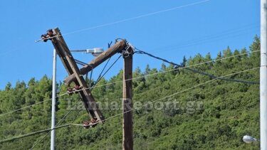  Λαμία: Κόπηκε στα δύο κολόνα του ΔΕΔΔΗΕ - Βίντεο