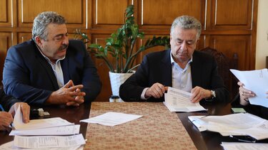 Υπογραφές σε πέντε έργα οδοποιίας στα Χανιά, από τον Περιφερειάρχη