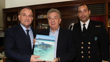 Συνάντηση Αρναουτάκη με τον Υφυπουργό Ναυτιλίας και Νησιωτικής Πολιτικής