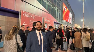 Στη σημαντικότερη τουριστική έκθεση της Ισπανίας η Ένωση Ξενοδόχων Σαντορίνης