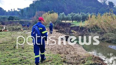 Συνεχίζονται οι έρευνες για τον εντοπισμό του 45χρονου οδηγού που παρασύρθηκε από χείμαρρο