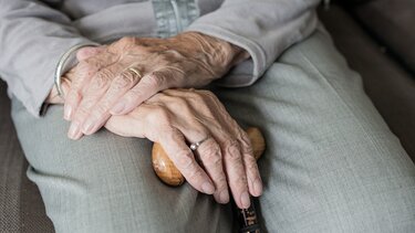  Ζευγάρι ηλικιωμένων πέθανε με διαφορά δύο ημερών