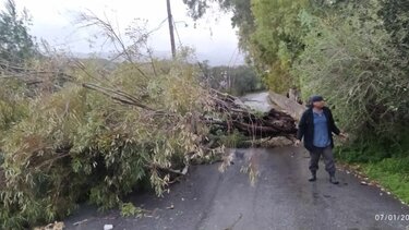 Προβλήματα και στη Λέσβο από την κακοκαιρία