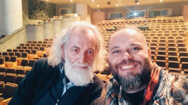 Ο παπά Μιχάλης …βγάζει τα ράσα του "Σασμού"!