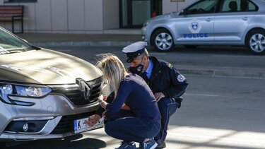 Ελεύθερα πλέον τα αυτοκίνητα με κοσοβάρικες πινακίδες στη Σερβία