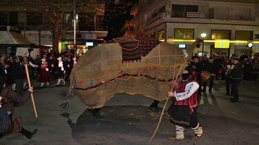 Το έθιμο της Καμήλας και ο Γάμος της Μανιώς στη Γαλάτιστα