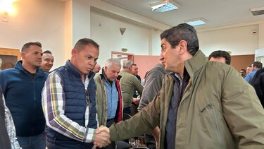 Σταθερός στη θέση του ο Αυγενάκης: Διάλογος με ανοιχτούς δρόμους, με αντιπροσωπεία αγροτών από τα μπλόκα