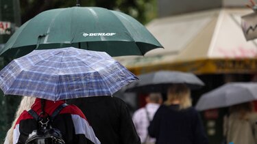 Φθινοπωρινό σήμερα το σκηνικό του καιρού - Βροχές, κεραυνοί και χαλάζι σε 6 περιοχές