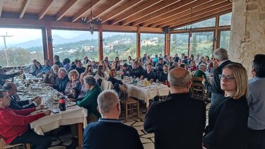 Έκοψαν την Πρωτοχρονιάτικη πίτα τους οι εργαζόμενοι του ΟΑΚ