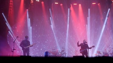 Ο Κόλιν Γκρίνγουντ συγκέντρωσε εικόνες των Radiohead από τα παρασκήνια σε ένα βιβλίο