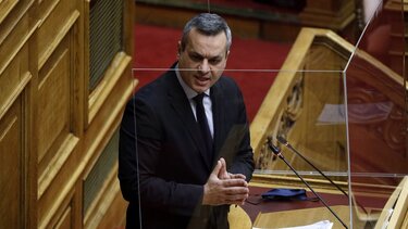 Στη βουλή η διαμαρτυρία των απόστρατων των ενόπλων δυνάμεων και των σωμάτων ασφαλείας 