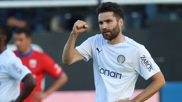 Μία ομάδα μόνος του ο Τοράλ όταν είναι καλά