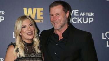 Τόρι Σπέλινγκ: "Κάποιες φορές μετανιώνω για το διαζύγιο από τον Ντιν ΜακΝτέρμοτ"